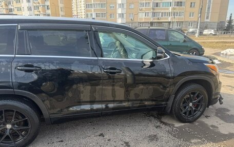 Toyota Highlander III, 2014 год, 2 200 000 рублей, 5 фотография