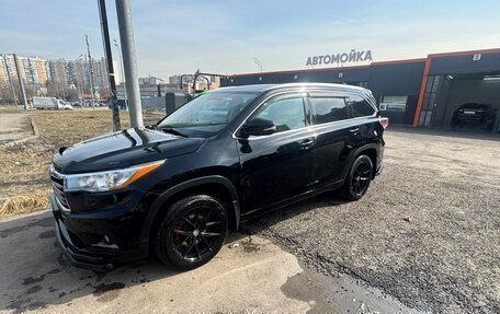 Toyota Highlander III, 2014 год, 2 200 000 рублей, 18 фотография