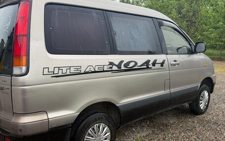 Toyota Lite Ace IV, 1997 год, 650 000 рублей, 9 фотография