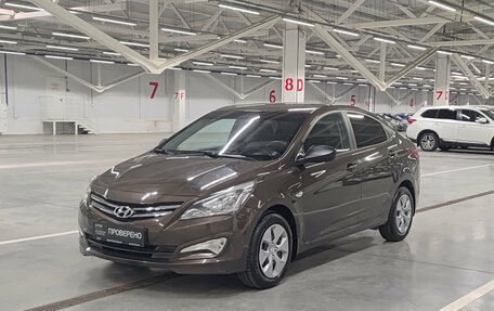 Hyundai Solaris II рестайлинг, 2015 год, 835 000 рублей, 1 фотография