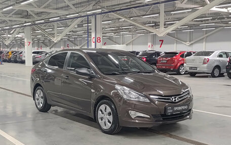 Hyundai Solaris II рестайлинг, 2015 год, 835 000 рублей, 3 фотография