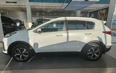 KIA Sportage IV рестайлинг, 2021 год, 2 420 000 рублей, 10 фотография