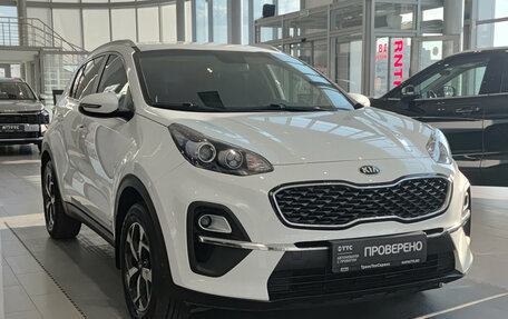 KIA Sportage IV рестайлинг, 2021 год, 2 420 000 рублей, 3 фотография