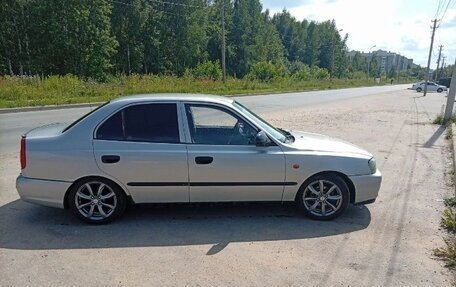 Hyundai Accent II, 2004 год, 300 000 рублей, 2 фотография