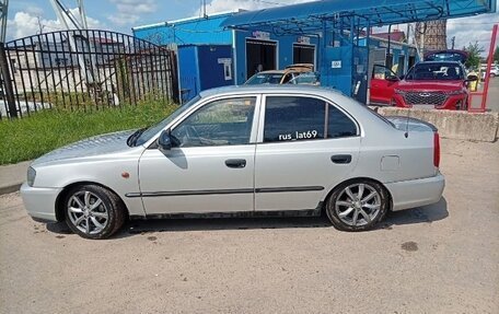 Hyundai Accent II, 2004 год, 300 000 рублей, 3 фотография