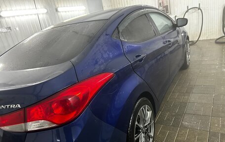 Hyundai Elantra V, 2011 год, 670 000 рублей, 3 фотография