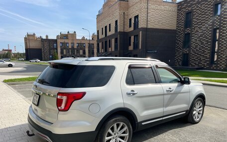 Ford Explorer VI, 2016 год, 1 850 000 рублей, 3 фотография