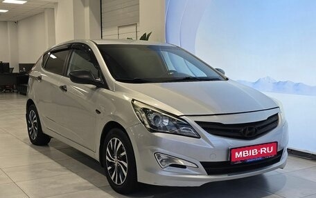 Hyundai Solaris II рестайлинг, 2015 год, 999 000 рублей, 1 фотография