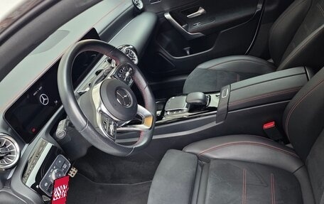 Mercedes-Benz CLA, 2022 год, 4 200 000 рублей, 11 фотография