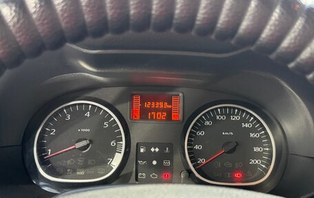 Renault Duster I рестайлинг, 2013 год, 899 000 рублей, 19 фотография