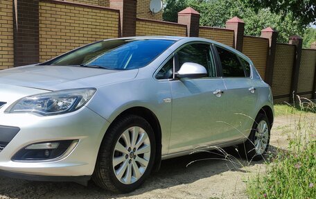 Opel Astra J, 2012 год, 799 900 рублей, 14 фотография