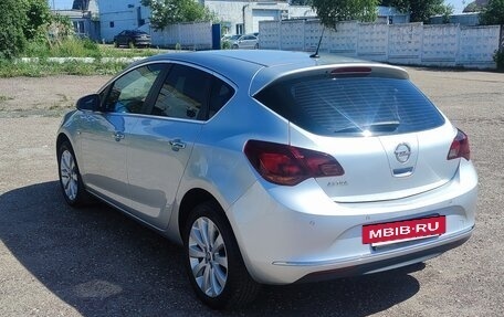 Opel Astra J, 2012 год, 799 900 рублей, 17 фотография
