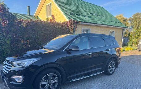 Hyundai Santa Fe III рестайлинг, 2015 год, 2 100 000 рублей, 2 фотография