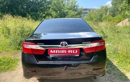 Toyota Camry, 2013 год, 1 400 000 рублей, 10 фотография