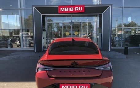 Hyundai Elantra, 2021 год, 2 400 000 рублей, 6 фотография