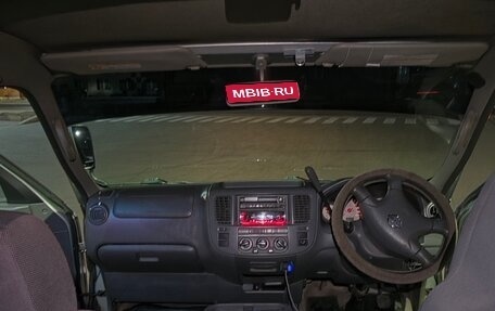 Nissan Caravan IV, 2001 год, 850 000 рублей, 13 фотография