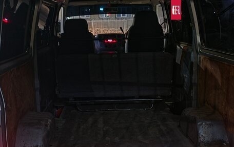 Nissan Caravan IV, 2001 год, 850 000 рублей, 12 фотография