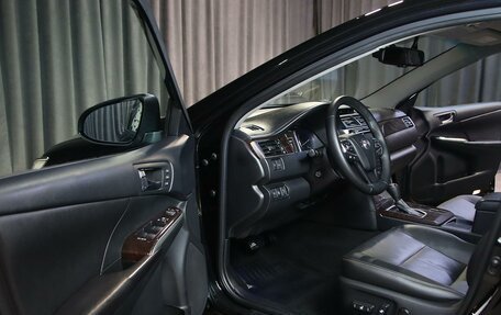 Toyota Camry, 2017 год, 1 899 000 рублей, 7 фотография