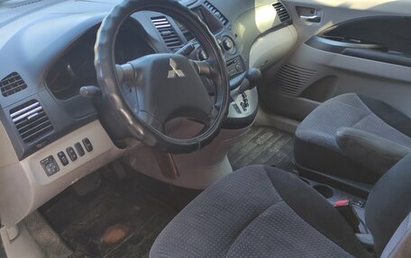 Mitsubishi Grandis, 2006 год, 480 000 рублей, 7 фотография