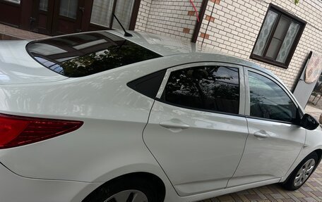 Hyundai Solaris II рестайлинг, 2014 год, 600 000 рублей, 4 фотография