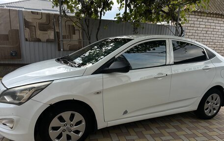 Hyundai Solaris II рестайлинг, 2014 год, 600 000 рублей, 6 фотография