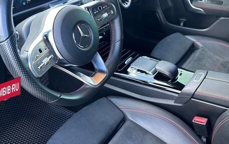 Mercedes-Benz CLA, 2019 год, 3 000 000 рублей, 25 фотография