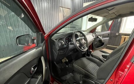 Renault Logan II, 2019 год, 1 200 000 рублей, 13 фотография