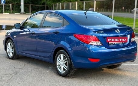 Hyundai Solaris II рестайлинг, 2011 год, 1 000 500 рублей, 3 фотография