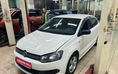 Volkswagen Polo VI (EU Market), 2013 год, 995 000 рублей, 1 фотография