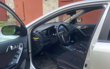 KIA Cerato III, 2010 год, 819 000 рублей, 9 фотография