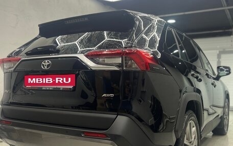 Toyota RAV4, 2020 год, 2 800 000 рублей, 4 фотография
