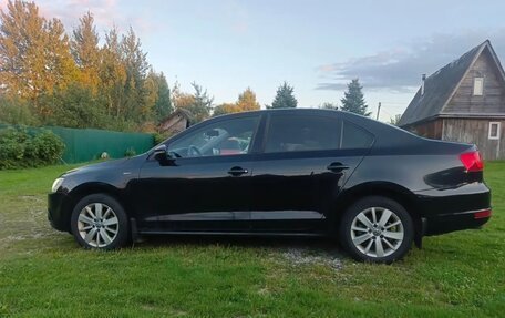 Volkswagen Jetta VI, 2013 год, 750 000 рублей, 4 фотография