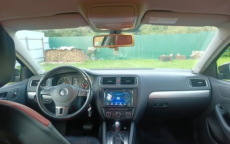 Volkswagen Jetta VI, 2013 год, 750 000 рублей, 9 фотография