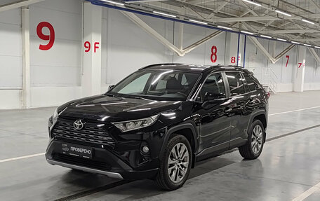 Toyota RAV4, 2020 год, 3 050 000 рублей, 1 фотография