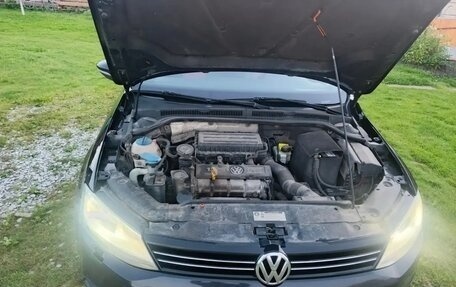 Volkswagen Jetta VI, 2013 год, 750 000 рублей, 8 фотография