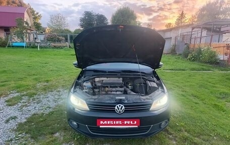 Volkswagen Jetta VI, 2013 год, 750 000 рублей, 7 фотография