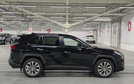 Toyota RAV4, 2020 год, 3 050 000 рублей, 5 фотография