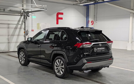 Toyota RAV4, 2020 год, 3 050 000 рублей, 8 фотография