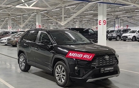Toyota RAV4, 2020 год, 3 050 000 рублей, 3 фотография