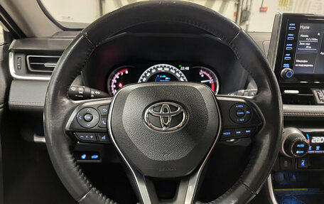 Toyota RAV4, 2020 год, 3 050 000 рублей, 24 фотография