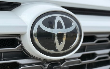 Toyota RAV4, 2019 год, 3 430 000 рублей, 27 фотография