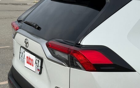 Toyota RAV4, 2019 год, 3 430 000 рублей, 37 фотография