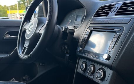Volkswagen Polo VI (EU Market), 2011 год, 600 000 рублей, 16 фотография