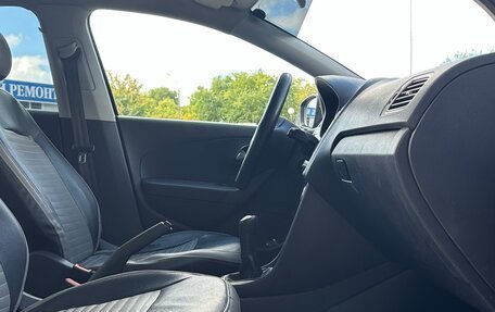 Volkswagen Polo VI (EU Market), 2011 год, 600 000 рублей, 17 фотография