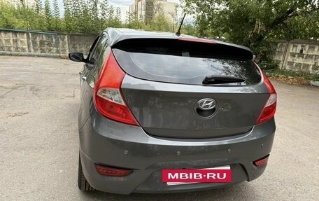Hyundai Solaris II рестайлинг, 2011 год, 655 000 рублей, 6 фотография