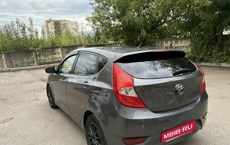 Hyundai Solaris II рестайлинг, 2011 год, 655 000 рублей, 5 фотография