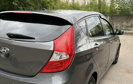 Hyundai Solaris II рестайлинг, 2011 год, 655 000 рублей, 11 фотография