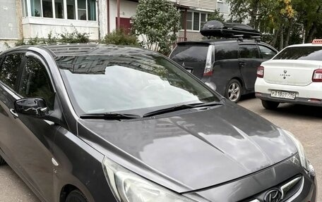 Hyundai Solaris II рестайлинг, 2011 год, 655 000 рублей, 14 фотография