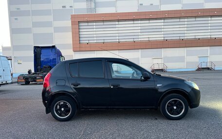 Renault Sandero I, 2013 год, 420 000 рублей, 3 фотография