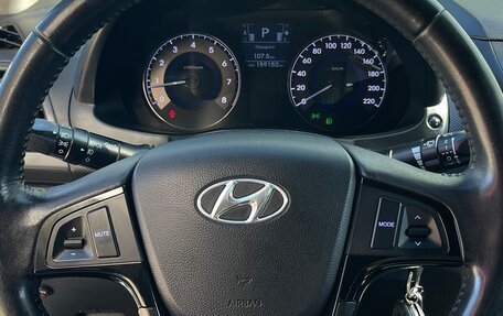 Hyundai Solaris II рестайлинг, 2011 год, 950 000 рублей, 17 фотография